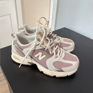 New Balance 530 Athletic Shoe - Bisque / Earth Shadow. Size: 8 Womens